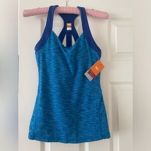 NWT- Lucy cross-back tank w / bra